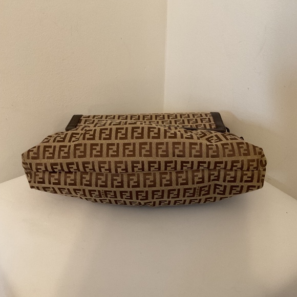 FENDI Monogram Purse - Picture 6 of 6